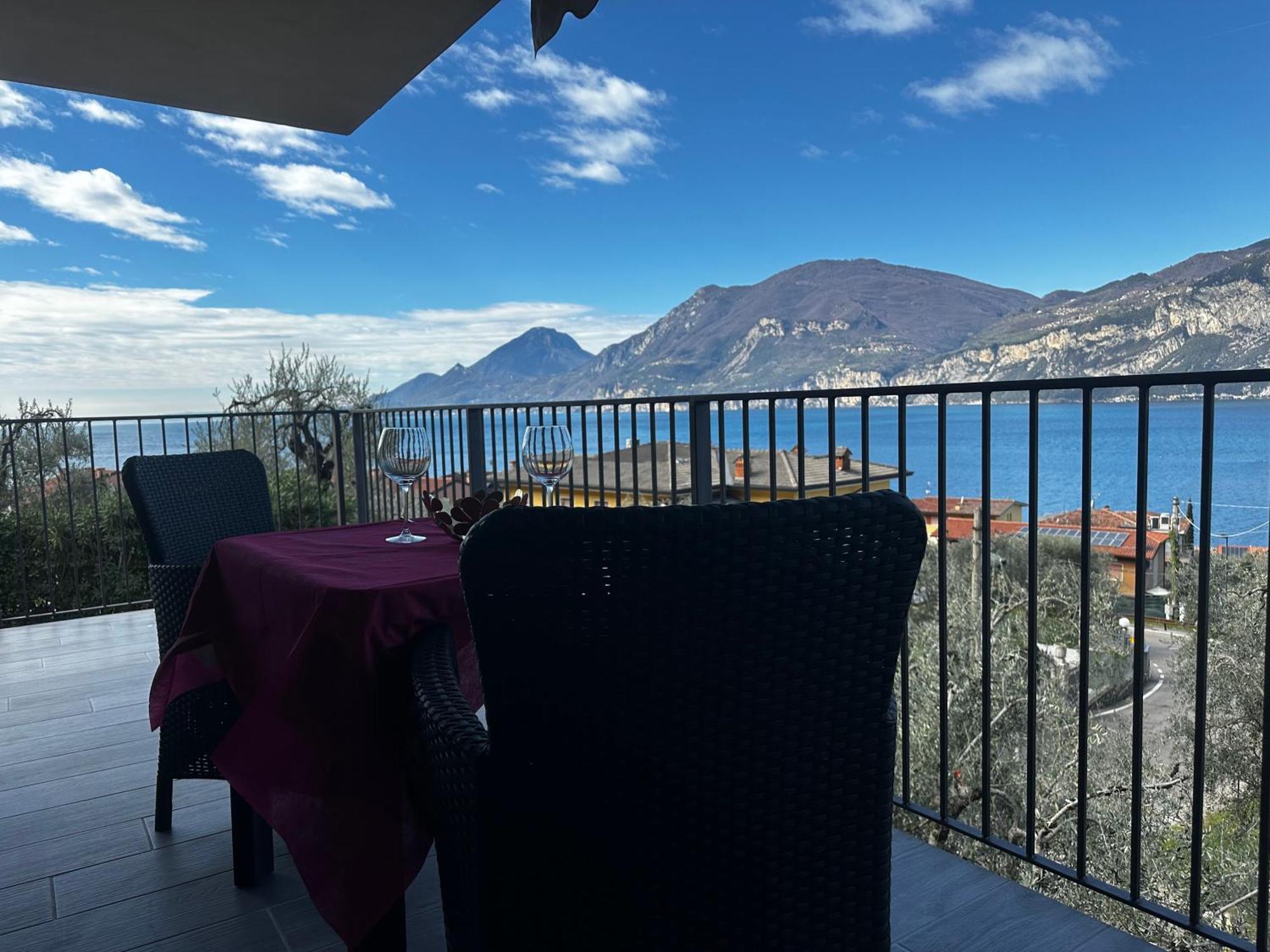 Villalvento Brenzone sul Garda Bagian luar foto