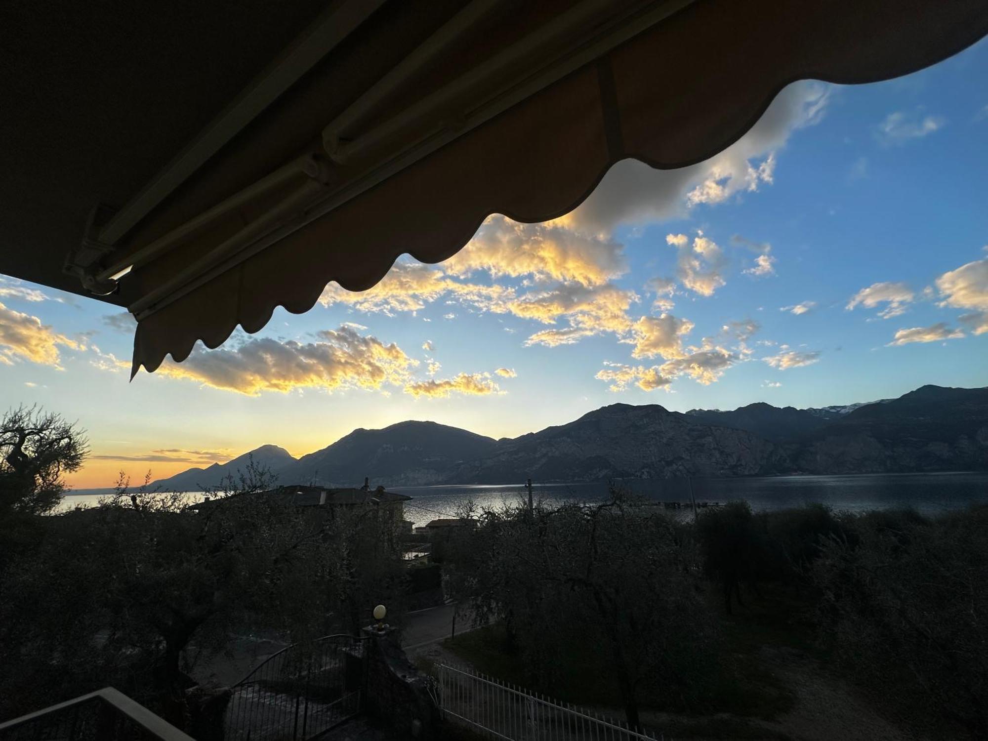 Villalvento Brenzone sul Garda Bagian luar foto