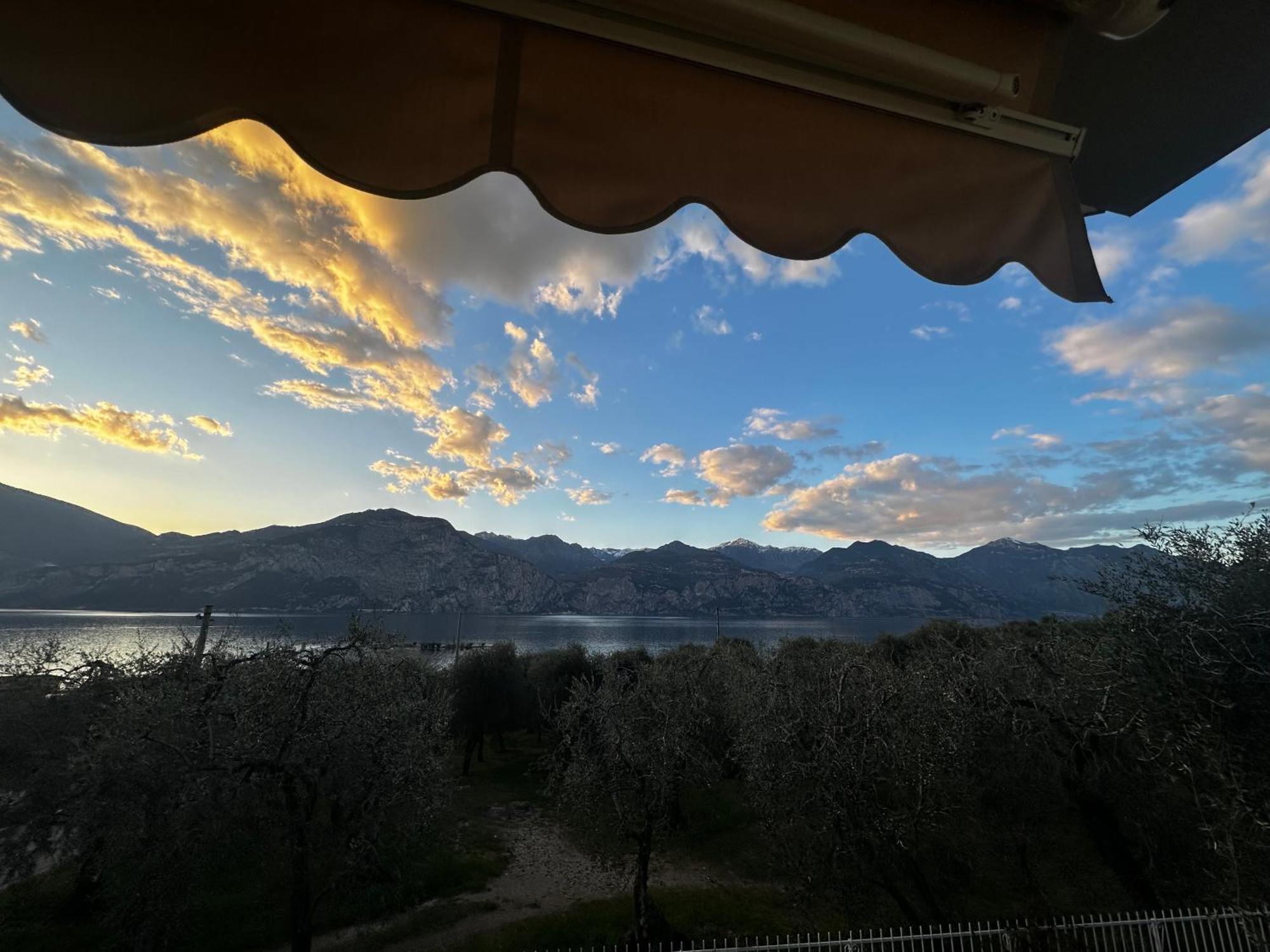 Villalvento Brenzone sul Garda Bagian luar foto