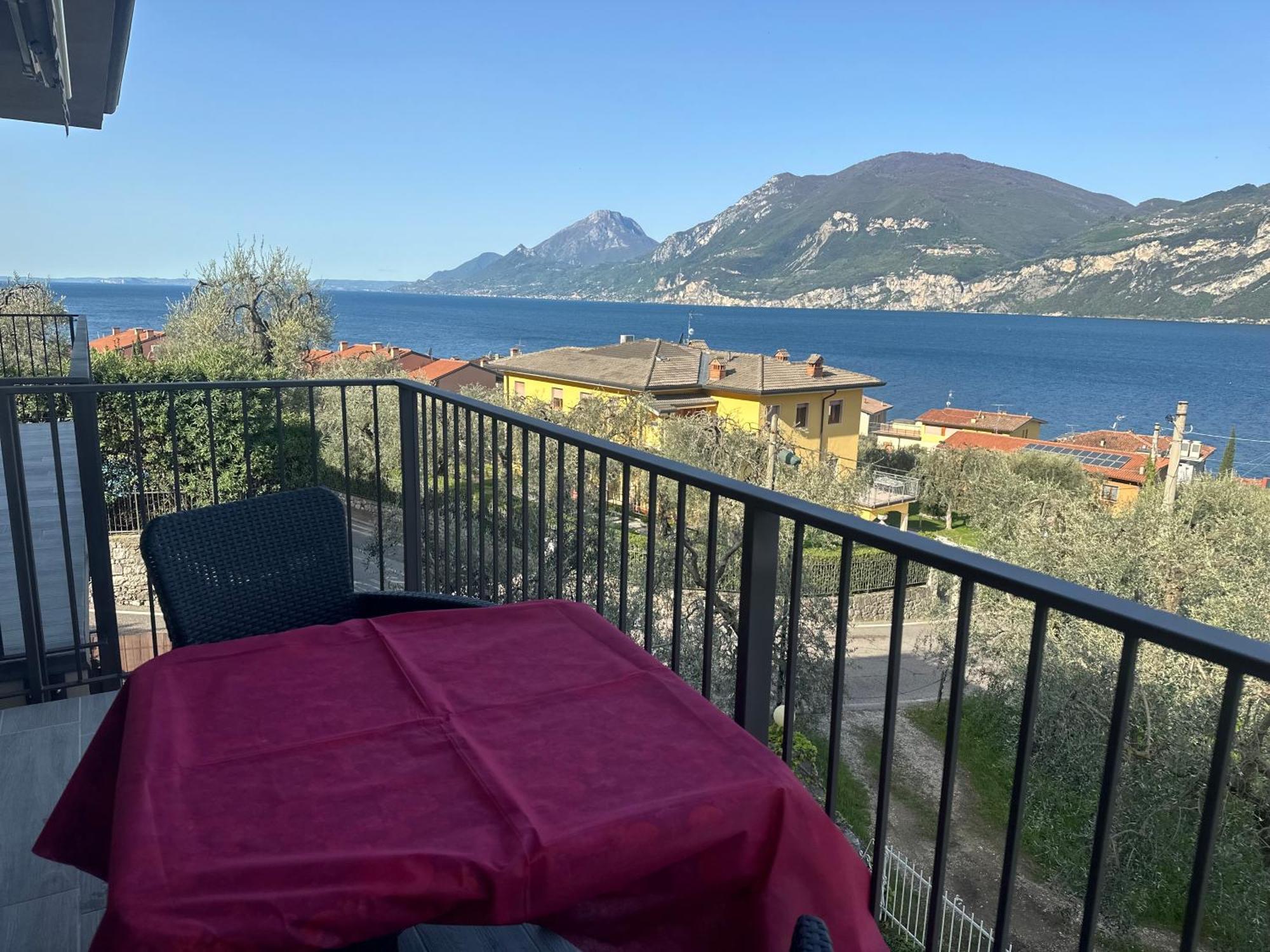 Villalvento Brenzone sul Garda Bagian luar foto